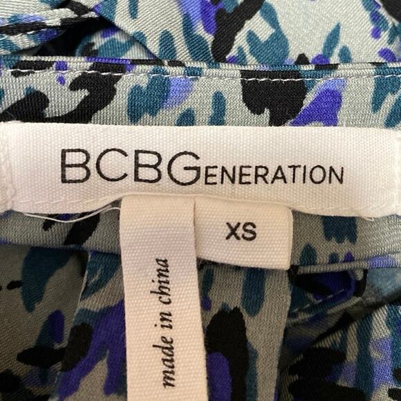 BCBGeneration Blue Abstract Long Sleeve Faux Wrap Mini Sheath Dress Size XS - Picture 4 of 5